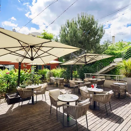 Doubletree By Hilton Paris Boulogne-2