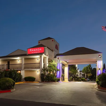 Ramada By Wyndham San Antonio Near Seaworld - Lackland Afb-2