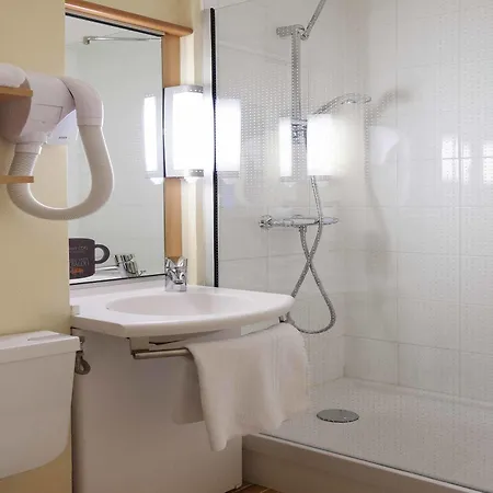 Ibis Moulins-2
