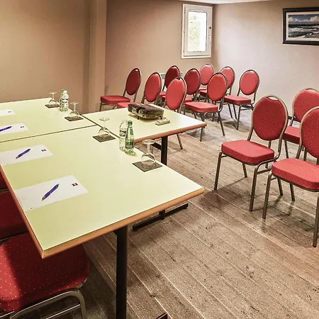Ibis Auray-3