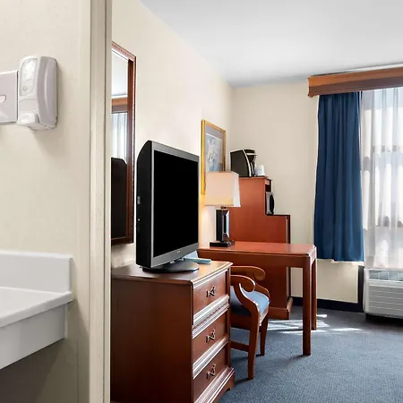 Best Western Potomac Mills-2
