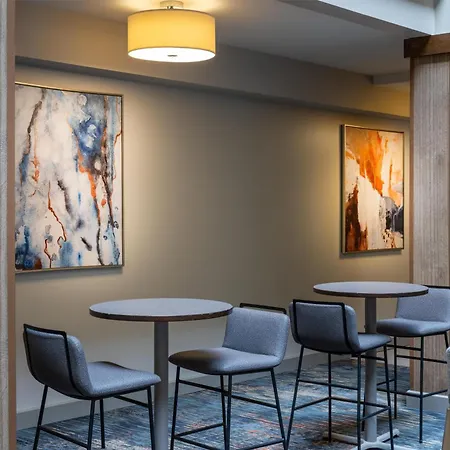 Embassy Suites By Hilton Minneapolis Bloomington Edina-3