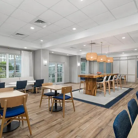 Hampton Inn New Smyrna Beach-3