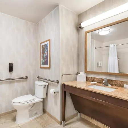 Hampton Inn Uvalde-2