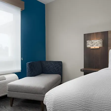 Holiday Inn Express & Suites Alexandria By Ihg-3