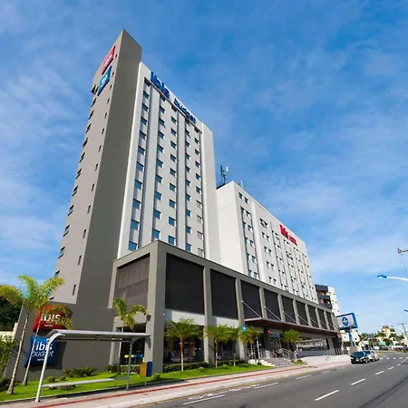 Ibis Navegantes Itajai-2