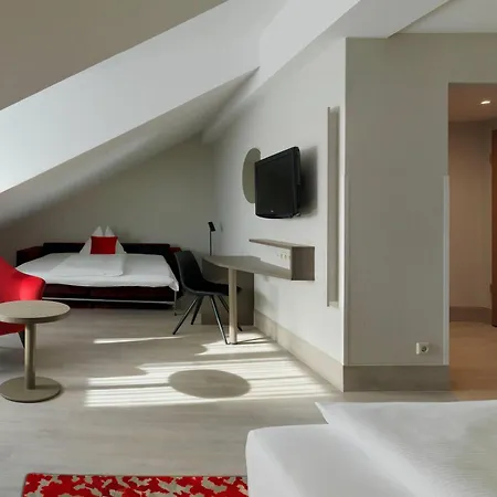 Ramada By Wyndham Dresden-3