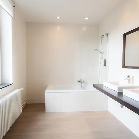 Hotel Lodewijk Van Male-2