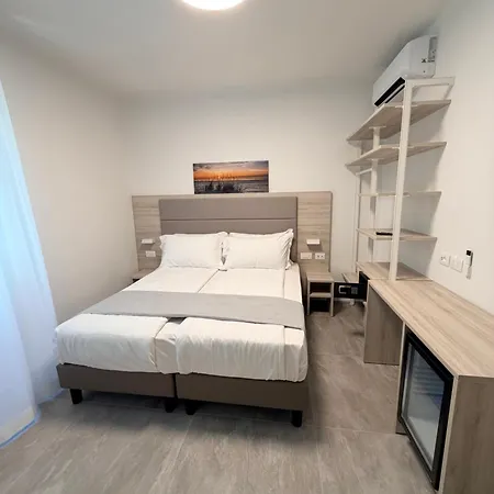 Hotel Villa Mirella-3