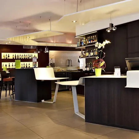 Mercure Hexagone Luxeuil-3