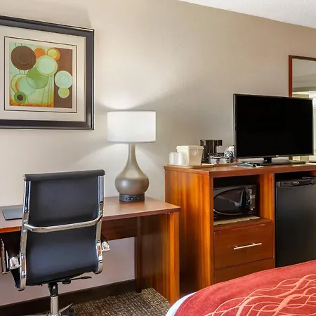 Comfort Inn Greensboro - Kernersville-2