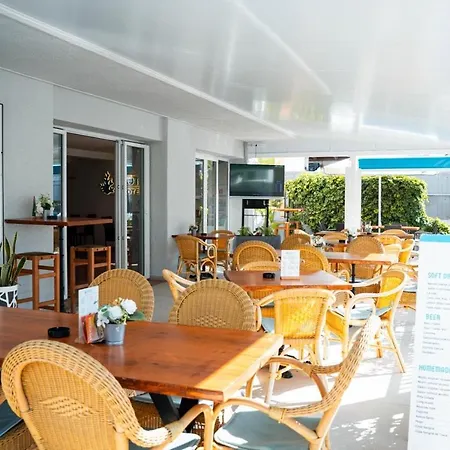 Coral Beach House & Food (Adults Only)-2