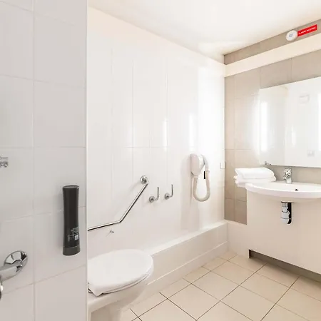 B&B Hotel Lyon Eurexpo Bron-2