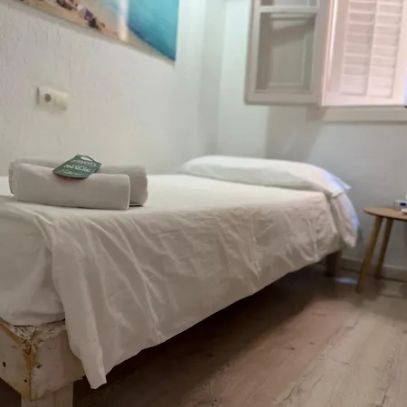 Hostal Ibiza-3