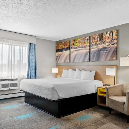Days Inn By Wyndham Alpena-2
