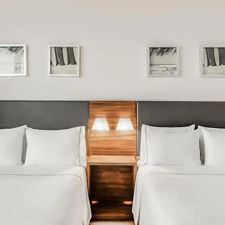 Fiesta Inn Express Cancun Cumbres-3