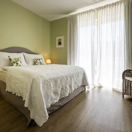 The Little Guesthouse-3