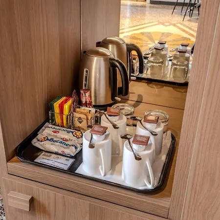 HNN Luxury Suites-3