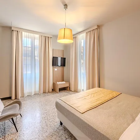 HNN Luxury Suites-2