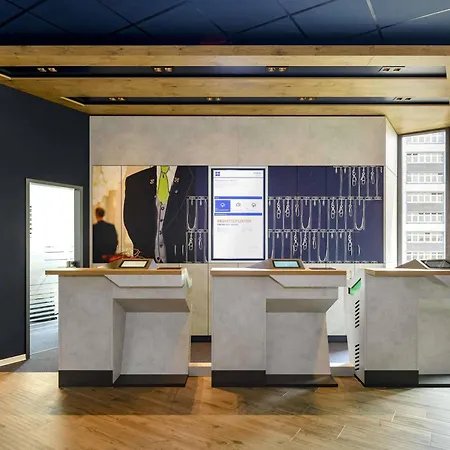 Ibis Budget Bremen City Center-3