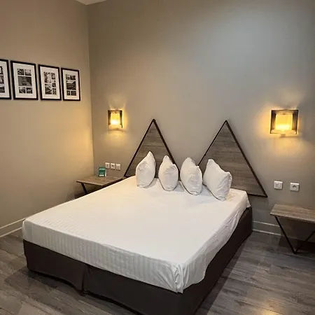 Hôtel Amirauté-3