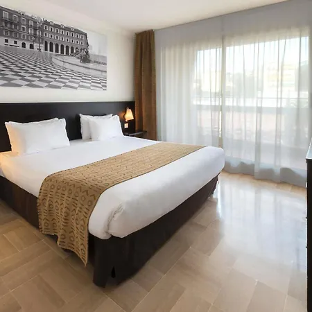 Aparthotel Adagio Nice Promenade des Anglais-3