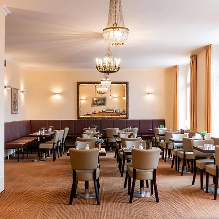 Hotel Kronprinz Hamburg Hauptbahnhof-2