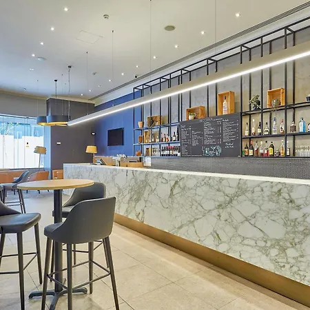 Mercure Perth-2