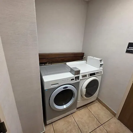 Country Inn & Suites By Radisson, Idaho Falls At The Mall-2