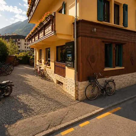 Les Gourmets - Chalet Hotel-2