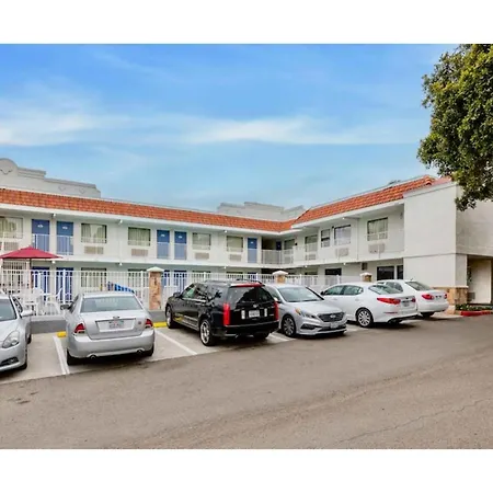 Motel 6-Carlsbad, Ca - East Near Legoland-2