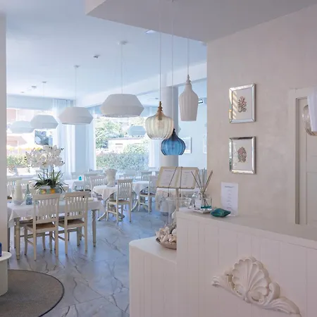 Hotel Riviera-3