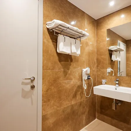 Hotel Saranda International-3