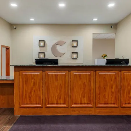 Comfort Suites Johnson Creek Conference Center-2