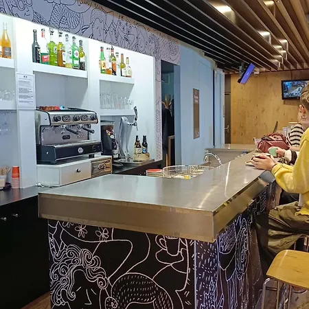 Ibis Aurillac-2