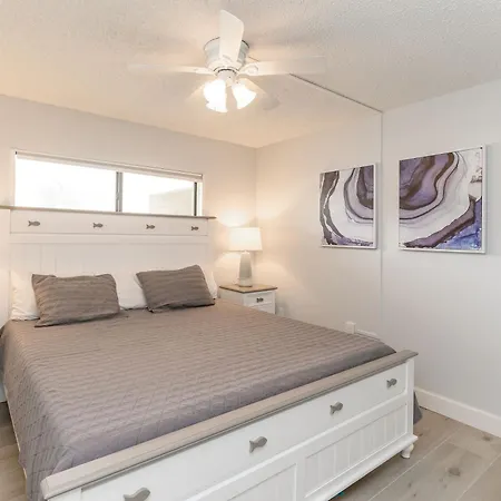 Chateau By The Sea - Cocoa Beach Oceanfront Pet-Friendly Condos With Rooftop Deck & Heated Pool-2