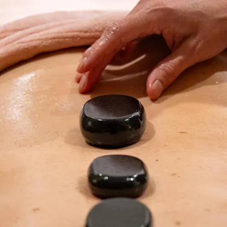 Mercier de Montigny - Les Chambres du Beffroi - SPA et Massage-2