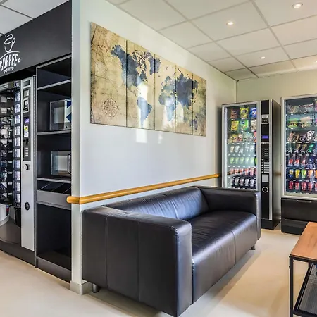 Ibis Budget Charleroi Airport-2