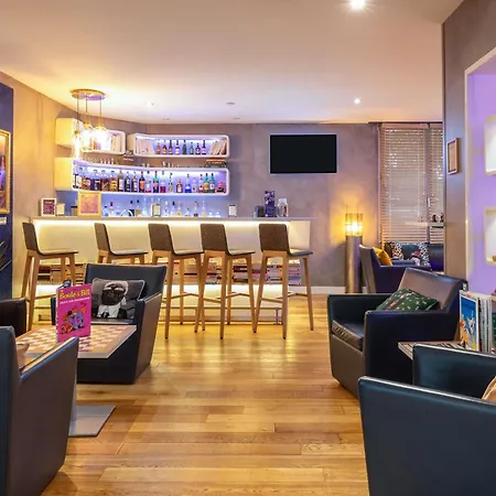 Ibis Styles Paris Tolbiac Bibliotheque-2