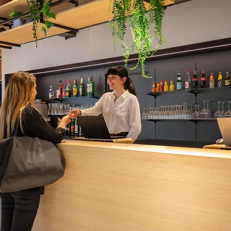 Ibis Paris Meudon Velizy-2
