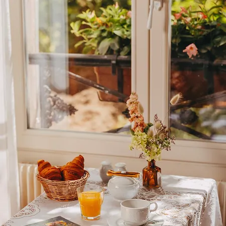 Hotel Des Grandes Ecoles-3