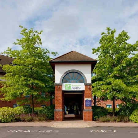 Holiday Inn Express Birmingham Airport Nec By Ihg-2