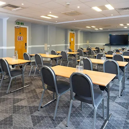 Holiday Inn Express Birmingham Airport Nec By Ihg-3