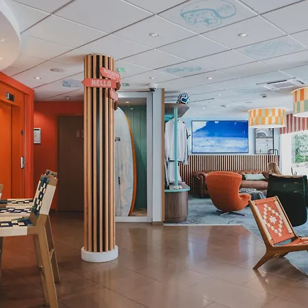 Surf Club Hotel By Akena - Grande Plage-3