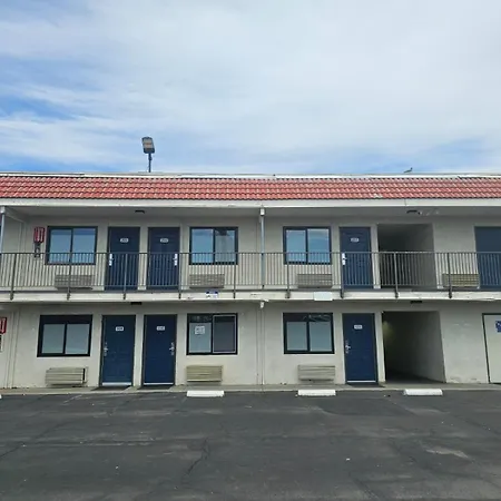 Bridgeview Hotel-2