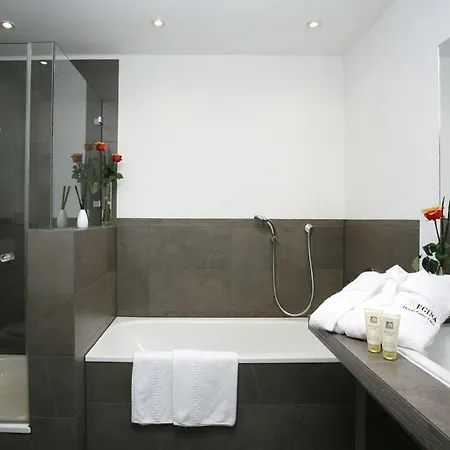 Hotel Regina -Garni Köln-3