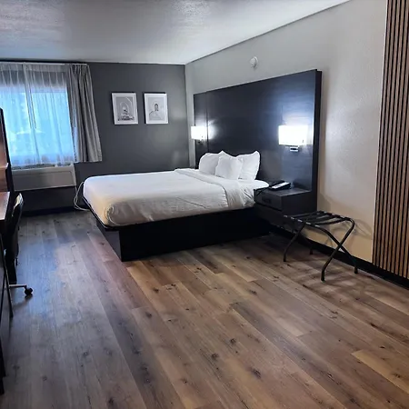 Quality Inn Spearfish I-90-2