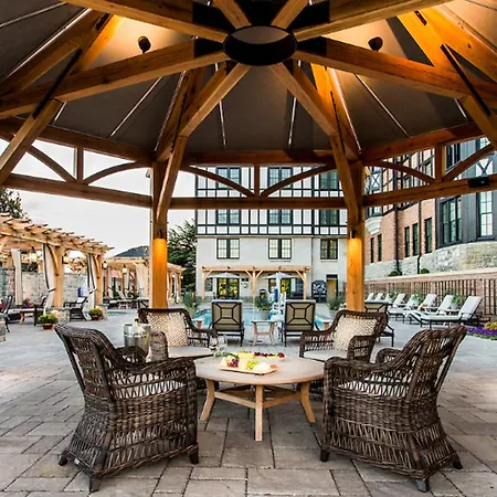 Hotel Roanoke & Conference Center, Curio Collection By Hilton-3