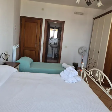 Villa Malandrino Guest House-2