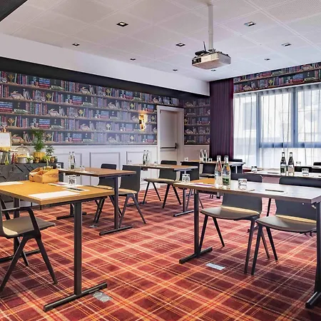 Mercure Paris Bercy Bibliothèque-3